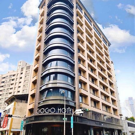 Gogo Hotel Тайджун Екстериор снимка