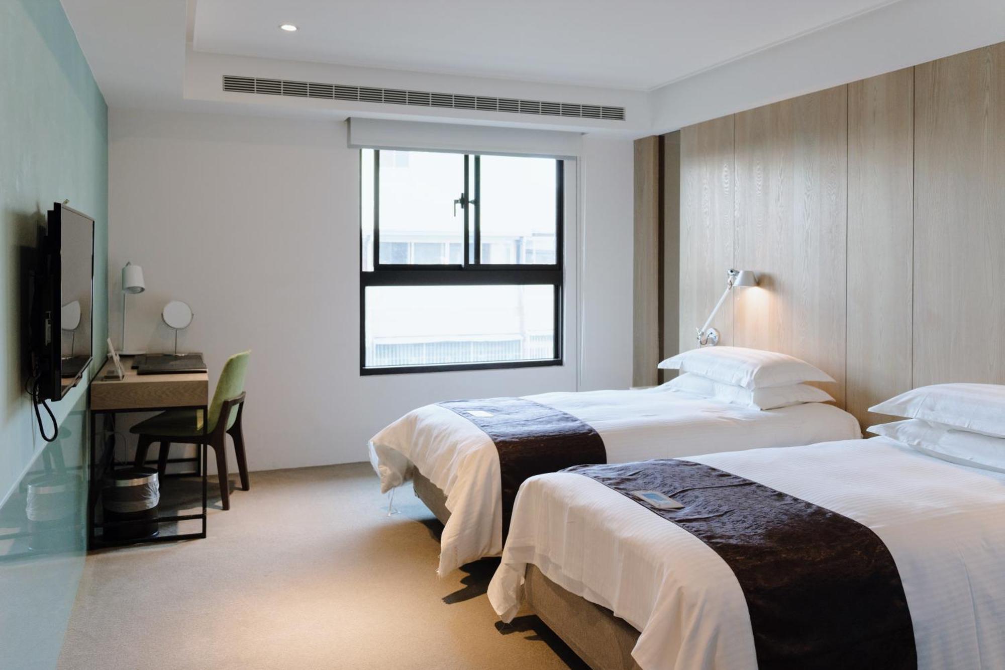 Gogo Hotel Тайджун Екстериор снимка